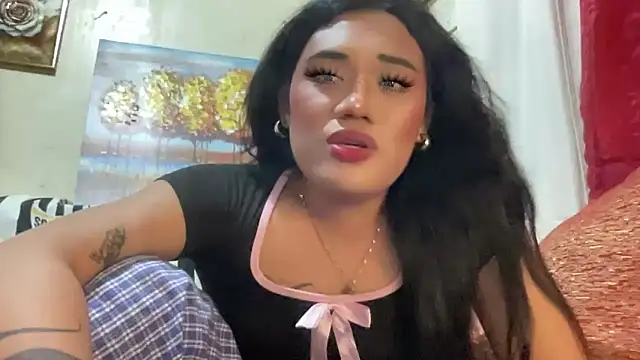 untouchable mia online show from 11/30/25, 02:40