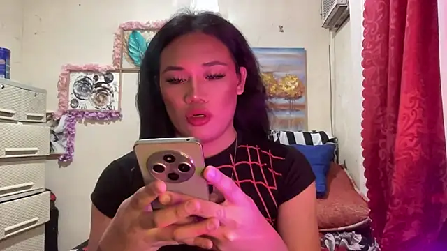 untouchable mia online show from 11/29/25, 01:55