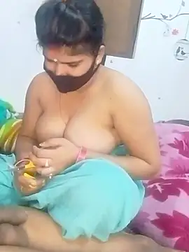 hot couple 000 online show from 02/06/26, 05:09