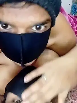 hot couple 000 online show from 12/21/25, 08:05