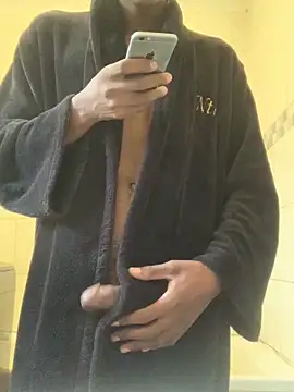 Snapshot of BlackBoyy45 chatting on 03/13/26, 05:12 BlackBoyy45 online show from 03/13/26, 05:12