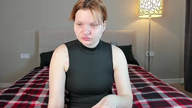 babyyullii online show from 04/10/26, 01:34