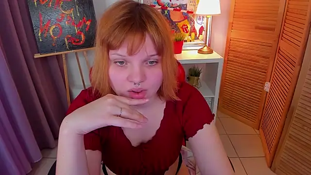 babyyullii online show from 11/17/25, 08:29