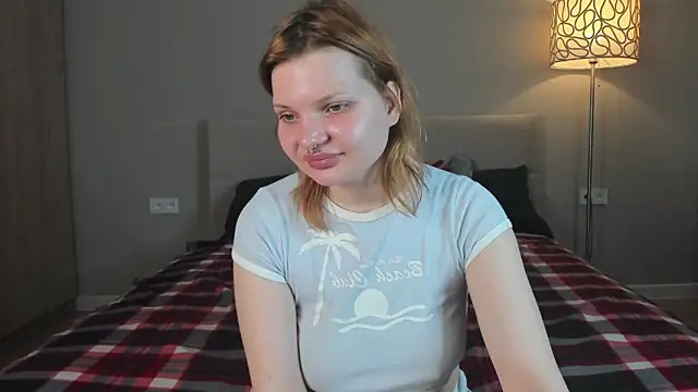 babyyullii online show from 04/13/26, 01:31