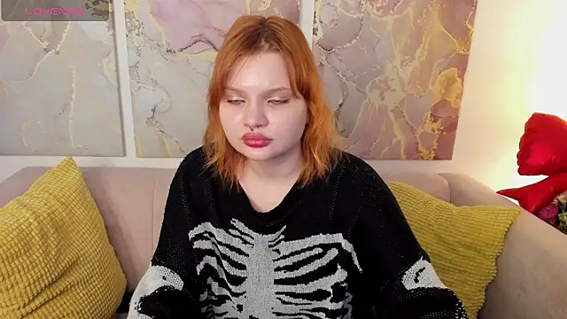 babyyullii online show from 02/26/26, 08:36