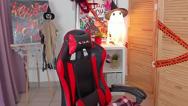 babyyullii online show from 10/29/25, 08:46