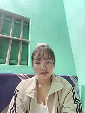 Snapshot of Night_owl111 chatting on 11/14/25, 02:43 Night owl111 online show from 11/14/25, 02:43