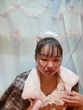 Snapshot of Night_owl111 chatting on 12/02/25, 07:37 Night owl111 online show from 12/02/25, 07:37