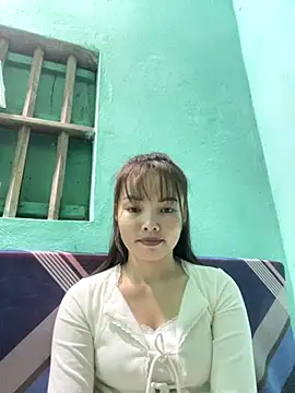 Snapshot of Night_owl111 chatting on 11/17/25, 09:46 Night owl111 online show from 11/17/25, 09:46