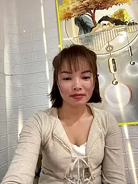 Snapshot of Night_owl111 chatting on 12/15/25, 08:20 Night owl111 online show from 12/15/25, 08:20