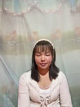 Snapshot of Night_owl111 chatting on 12/05/25, 12:48 Night owl111 online show from 12/05/25, 12:48