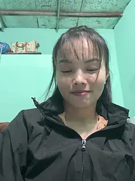 Snapshot of Night_owl111 chatting on 11/02/25, 04:23 Night owl111 online show from 11/02/25, 04:23