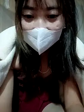 Snapshot of Em_xinh01 chatting on 11/03/25, 12:42 Em xinh01 online show from 11/03/25, 12:42