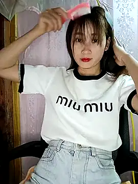 Em xinh01 online show from 04/08/26, 11:28