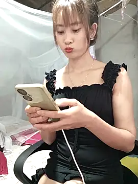 Em xinh01 online show from 04/19/26, 01:01