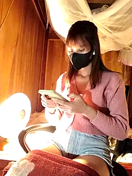 Snapshot of Em_xinh01 chatting on 12/14/25, 10:15 Em xinh01 online show from 12/14/25, 10:15