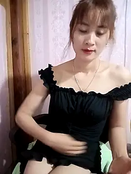 Em xinh01 online show from 05/16/26, 12:48
