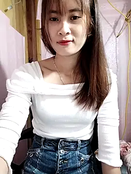 Em xinh01 online show from 05/03/26, 10:57