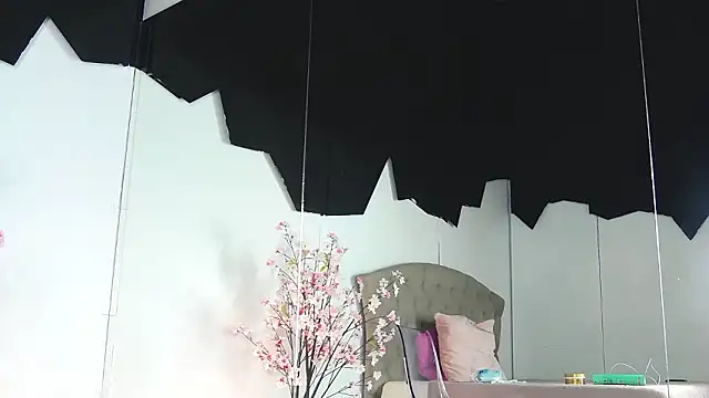 Snapshot of NattyMoonx chatting on 03/27/26, 06:55 NattyMoonx online show from 03/27/26, 06:55