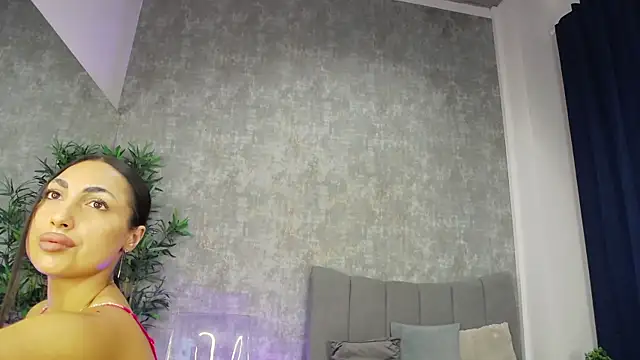 Snapshot of NattyMoonx chatting on 11/20/25, 08:20 NattyMoonx online show from 11/20/25, 08:20