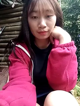 Snapshot of Linh_sexy98 chatting on 05/08/26, 08:18 Linh sexy98 online show from 05/08/26, 08:18