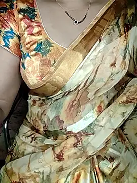 shreyareddy99 online show from 04/02/26, 08:04