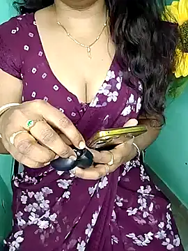 Snapshot of shreyareddy99 chatting on 02/04/26, 04:13 shreyareddy99 online show from 02/04/26, 04:13