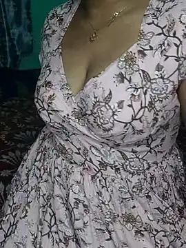 Snapshot of shreyareddy99 chatting on 01/14/26, 12:47 shreyareddy99 online show from 01/14/26, 12:47