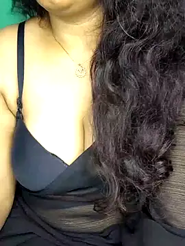 Snapshot of shreyareddy99 chatting on 01/08/26, 09:04 shreyareddy99 online show from 01/08/26, 09:04