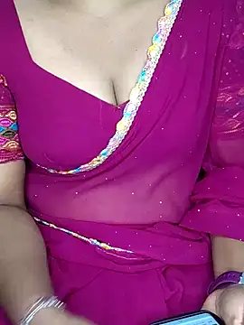 Snapshot of shreyareddy99 chatting on 12/21/25, 02:52 shreyareddy99 online show from 12/21/25, 02:52