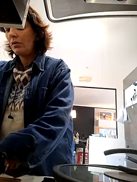 Snapshot of Piediniecollant chatting on 02/12/26, 11:10 Piediniecollant online show from 02/12/26, 11:10