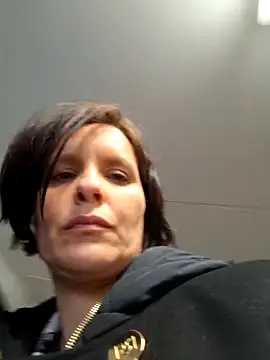 Piediniecollant online show from 03/12/26, 11:03