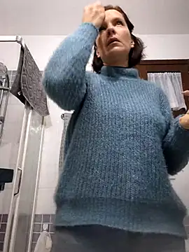 Snapshot of Piediniecollant chatting on 01/13/26, 05:55 Piediniecollant online show from 01/13/26, 05:55