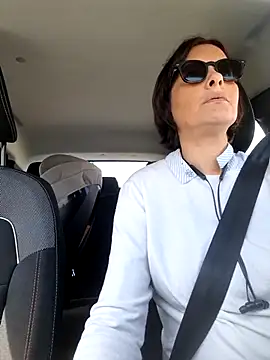 Piediniecollant online show from 04/15/26, 09:59