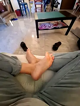 Piediniecollant online show from 11/04/25, 07:01