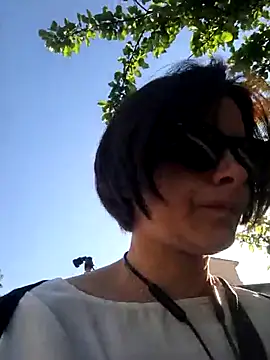 Piediniecollant online show from 04/19/26, 06:36