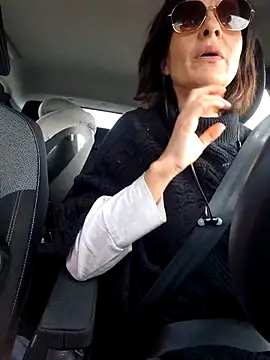 Piediniecollant online show from 11/12/25, 11:03