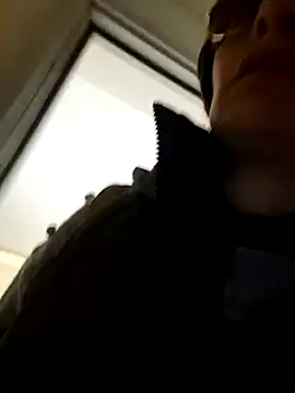 Snapshot of Piediniecollant chatting on 03/03/26, 11:06 Piediniecollant online show from 03/03/26, 11:06