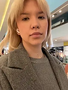 Snapshot of Leila_La chatting on 11/01/25, 09:14 Leila La online show from 11/01/25, 09:14