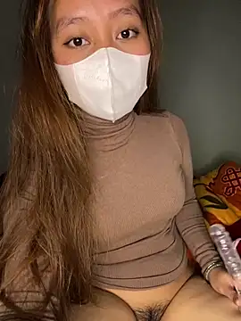 Beauty in online show from 12/16/25, 04:00