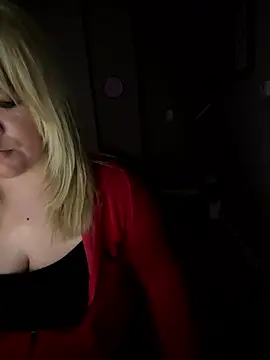 Snapshot of SilverSeductress chatting on 01/16/26, 08:51 SilverSeductress online show from 01/16/26, 08:51