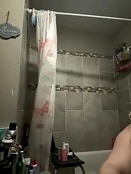 Snapshot of SilverSeductress chatting on 01/09/26, 04:30 SilverSeductress online show from 01/09/26, 04:30