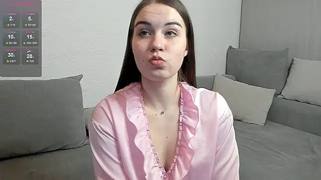 LoreeScialdone online show from 11/12/25, 04:11