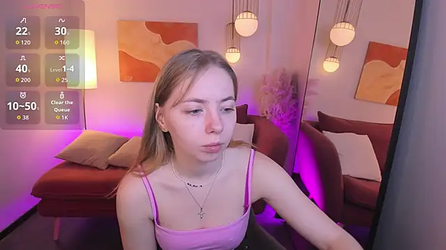 Snapshot of Nora_Miller chatting on 11/11/25, 06:19 Nora Miller online show from 11/11/25, 06:19