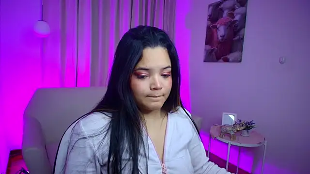 elli snow1 online show from 11/26/25, 02:33