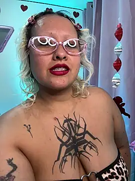 pinkbaddie777 online show from 02/14/26, 02:56