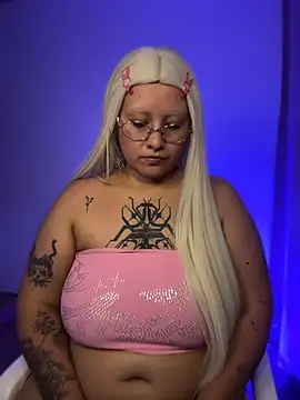 pinkbaddie777 online show from 05/10/26, 03:21