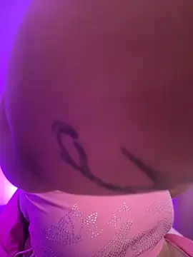pinkbaddie777 online show from 06/12/26, 05:00