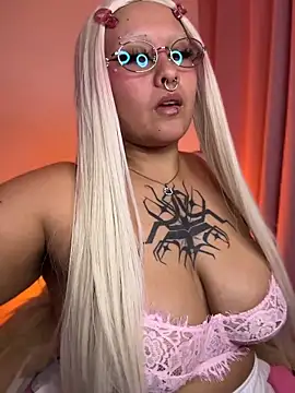 pinkbaddie777 online show from 04/11/26, 03:25