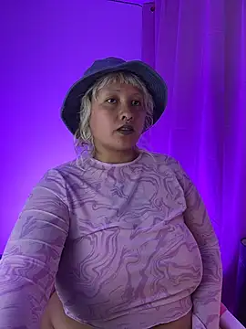 pinkbaddie777 online show from 01/16/26, 05:00